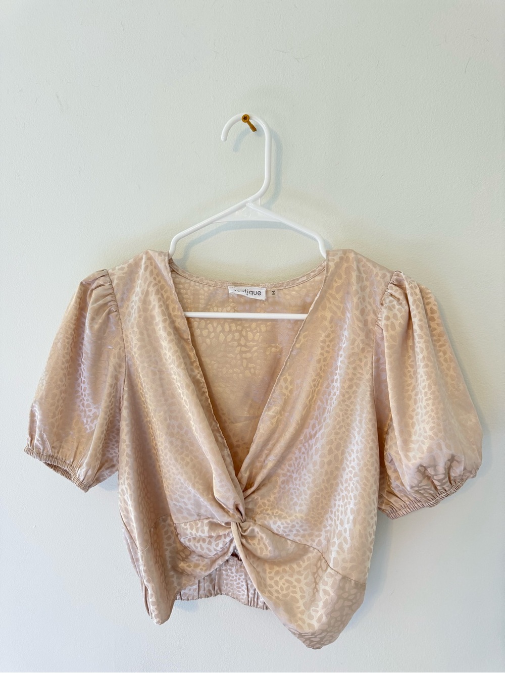 Vestique Blush Pink Satin Twist-Front Puff Sleeve Animal Print Top